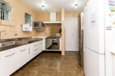 Casa à venda com 480m², 4 quartos e 4 vagas