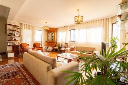 Apartamento à venda com 174m², 4 quartos e 3 vagas