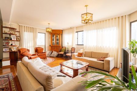 Apartamento à venda com 174m², 4 quartos e 3 vagas