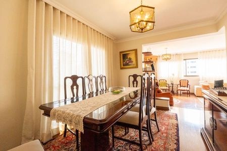 Apartamento à venda com 174m², 4 quartos e 3 vagas