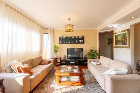 Apartamento à venda com 174m², 4 quartos e 3 vagas