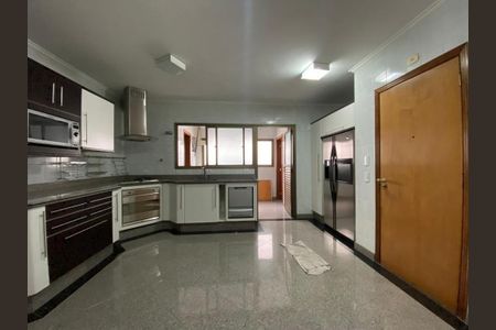 Apartamento à venda com 167m², 3 quartos e 4 vagas