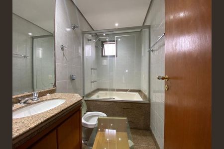 Apartamento à venda com 167m², 3 quartos e 4 vagas