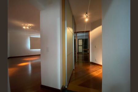 Apartamento à venda com 167m², 3 quartos e 4 vagas