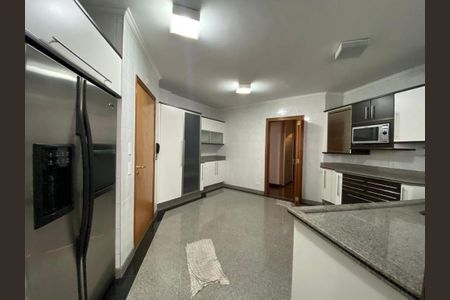 Apartamento à venda com 167m², 3 quartos e 4 vagas