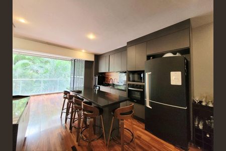 Apartamento à venda com 170m², 2 quartos e 2 vagas