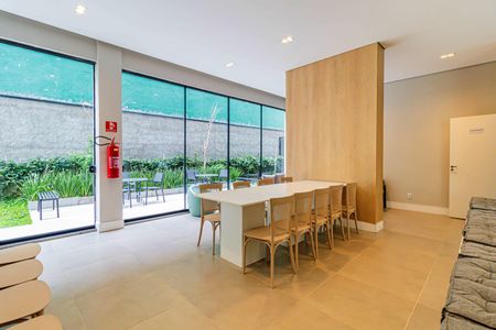 Apartamento para alugar com 31m², 1 quarto e sem vagaÁrea comum - Salão de festas