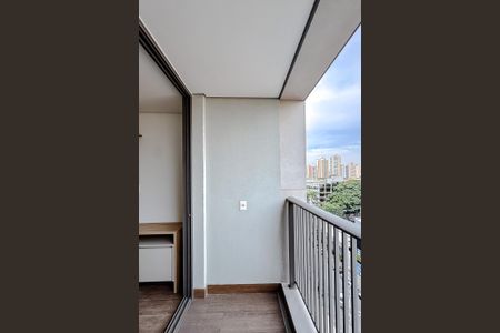 Varanda de kitnet/studio para alugar com 1 quarto, 23m² em Vila Gomes Cardim, São Paulo