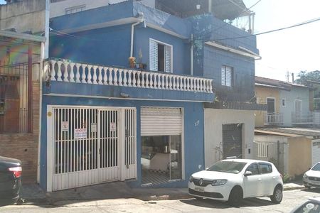 Casa à venda com 190m², 3 quartos e 2 vagasFachada