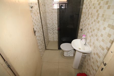 Casa à venda com 190m², 3 quartos e 2 vagasBanheiro