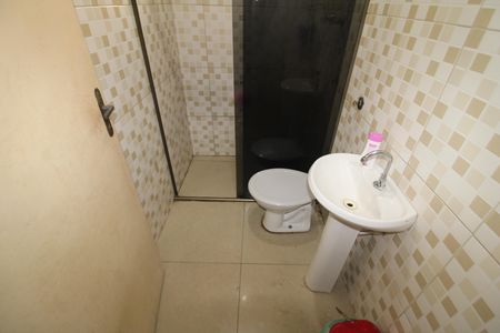 Casa à venda com 190m², 3 quartos e 2 vagasBanheiro