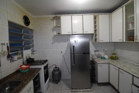 Casa à venda com 190m², 3 quartos e 2 vagasCozinha