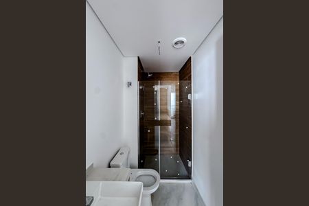 Banheiro de kitnet/studio para alugar com 1 quarto, 23m² em Vila Gomes Cardim, São Paulo