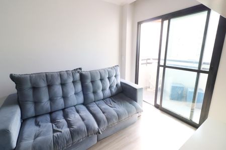 Sala de apartamento para alugar com 2 quartos, 55m² em Quitaúna, Osasco