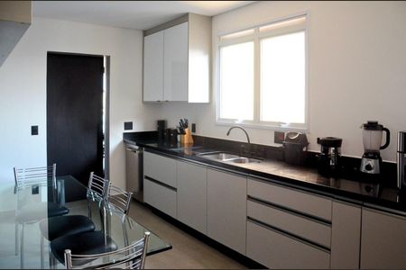 Apartamento à venda com 5 quartos, 473m² em Moema, São Paulo