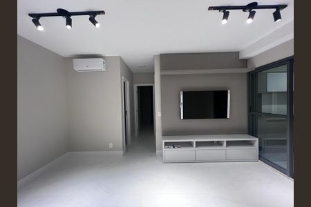 Apartamento à venda com 2 quartos, 61m² em Jardim das Acacias, São Paulo