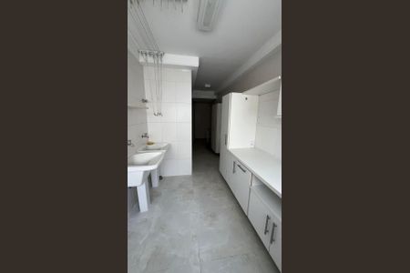 Apartamento à venda com 198m², 3 quartos e 3 vagas