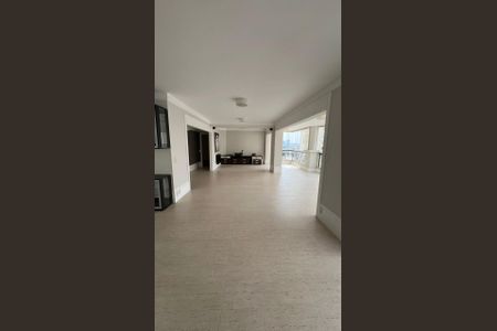 Apartamento à venda com 198m², 3 quartos e 3 vagas