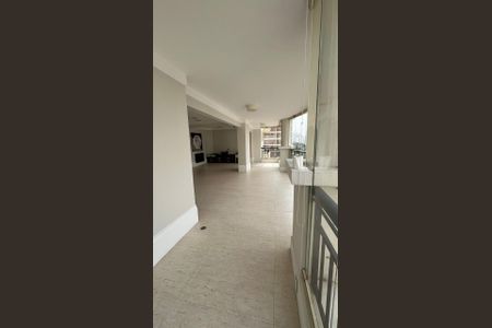 Apartamento à venda com 198m², 3 quartos e 3 vagas