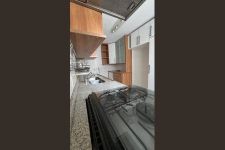 Apartamento à venda com 198m², 3 quartos e 3 vagas