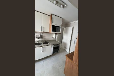 Apartamento à venda com 198m², 3 quartos e 3 vagas