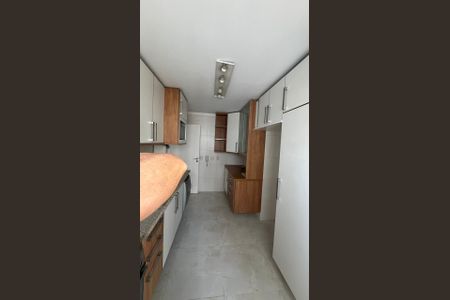 Apartamento à venda com 198m², 3 quartos e 3 vagas