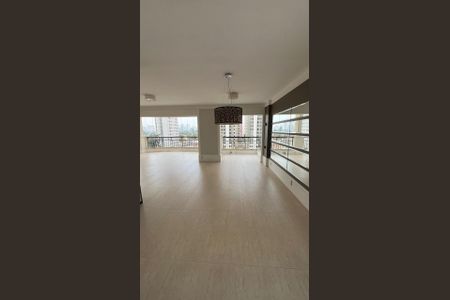 Apartamento à venda com 198m², 3 quartos e 3 vagas