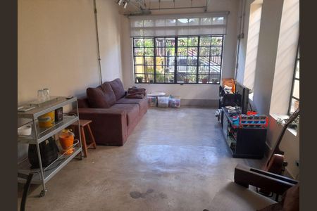 Casa à venda com 152m², 3 quartos e 2 vagas
