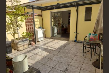 Casa à venda com 152m², 3 quartos e 2 vagas