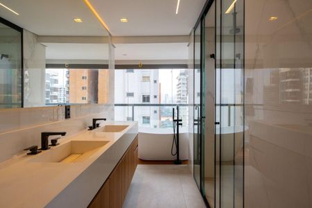 Apartamento à venda com 326m², 4 quartos e 5 vagas