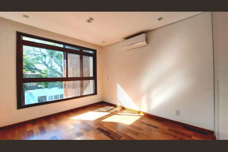 Casa à venda com 647m², 4 quartos e 4 vagas