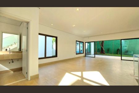 Casa à venda com 647m², 4 quartos e 4 vagas