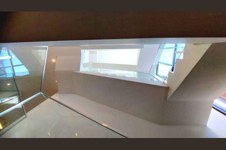 Casa à venda com 647m², 4 quartos e 4 vagas