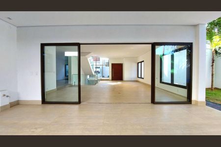 Casa à venda com 647m², 4 quartos e 4 vagas