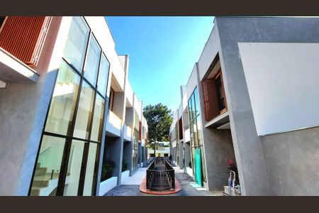 Casa à venda com 647m², 4 quartos e 4 vagas