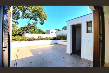 Casa à venda com 647m², 4 quartos e 4 vagas