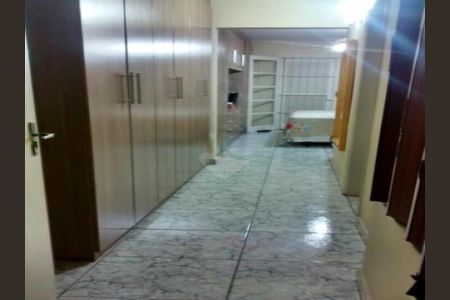 Casa à venda com 3 quartos, 180m² em Jardim Jucara, São Paulo