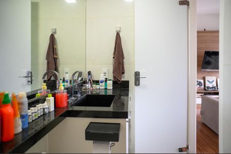 Banheiro de apartamento à venda com 1 quarto, 42m² em Vila Dom Pedro I, São Paulo