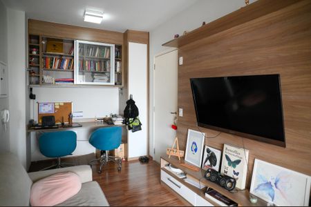 Sala de apartamento à venda com 1 quarto, 42m² em Vila Dom Pedro I, São Paulo