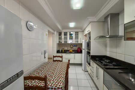 Apartamento para alugar com 131m², 3 quartos e 2 vagas Apartamento para alugar com 131m², 3 quartos e 2 vagasCozinha
