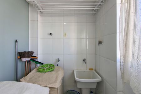 Apartamento para alugar com 131m², 3 quartos e 2 vagas Apartamento para alugar com 131m², 3 quartos e 2 vagasÁrea de Serviço