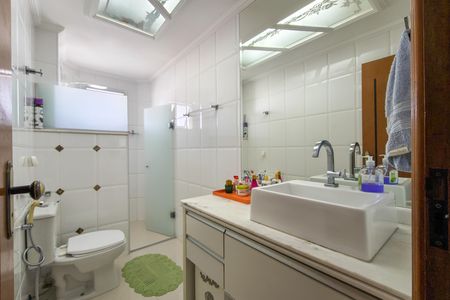 Apartamento para alugar com 131m², 3 quartos e 2 vagas Apartamento para alugar com 131m², 3 quartos e 2 vagasBanheiro