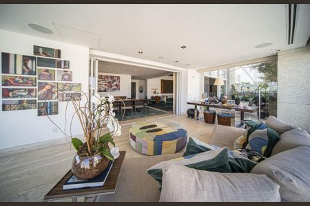Apartamento à venda com 2 quartos, 690m² em Bela Vista, São Paulo