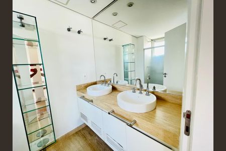Apartamento à venda com 410m², 3 quartos e 4 vagas
