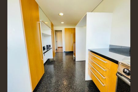 Apartamento à venda com 410m², 3 quartos e 4 vagas