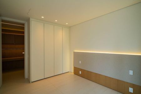 Apartamento à venda com 480m², 4 quartos e 5 vagas