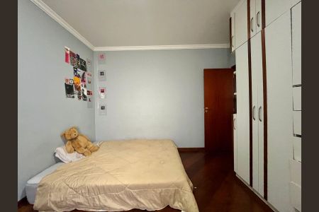 Casa de condomínio à venda com 185m², 4 quartos e 2 vagasSuíte 2