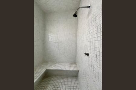 Casa de condomínio à venda com 185m², 4 quartos e 2 vagasSauna