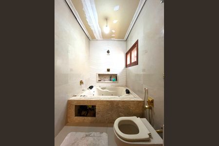 Casa de condomínio à venda com 185m², 4 quartos e 2 vagasBanheiro da Suíte 3