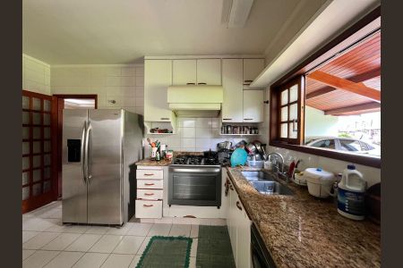 Casa de condomínio à venda com 185m², 4 quartos e 2 vagasCozinha